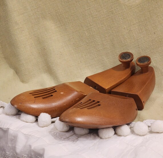 Vintage Florsheim Wooden Shoeform, Shoe Stretcher Insert