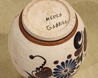 ヴィンテージ メキシコ トナラ陶器 花瓶：手描きの青い鳥、花、蝶