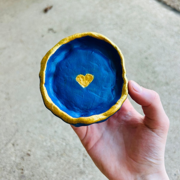 Handmade air dry clay trinket tray.