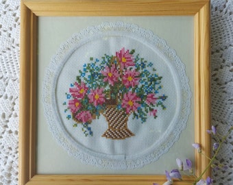 Vintage Cross-stitch Embroidery Frame, Colourful Vase Embroidery Doily with Lace in a Frame, Floral Petit Point Needlepoint Stitch Frame