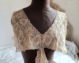 Antique 1920s Lace Dress Front, Ecru Embroidered Tulle Lace Front Dickie Collar, Antique Lace