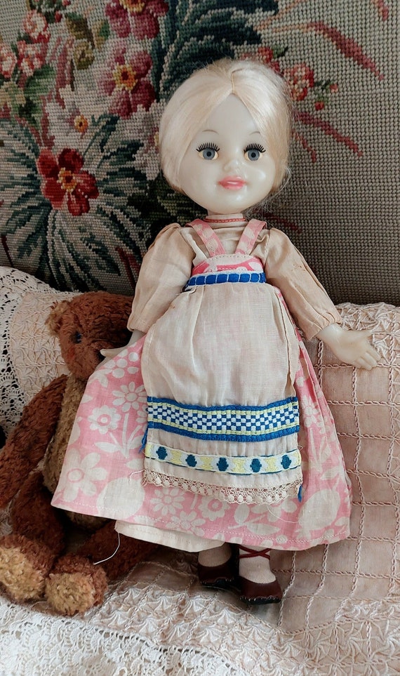 Vintage USSR Plastic Doll, Soviet Folk Doll, Retro 70s 80s Russian