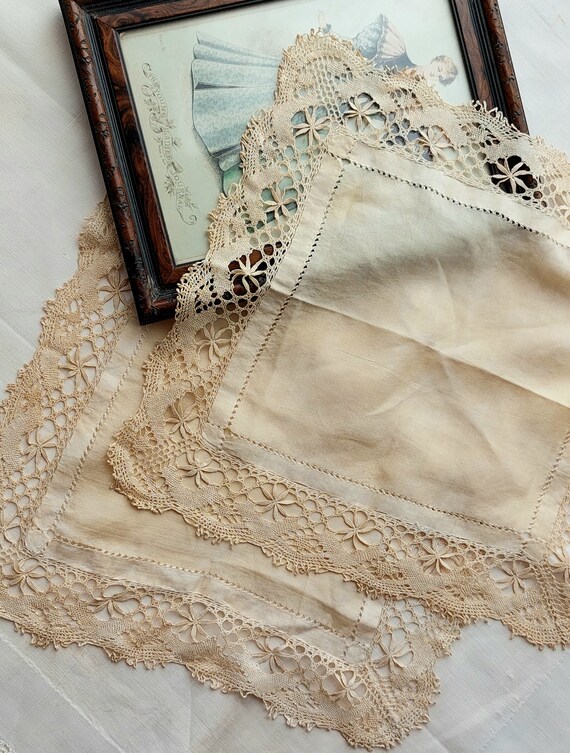 Antique lace handkerchief discount