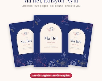 Può includere: Tre agende blu scuro intitolate Ma Bèl, Edisyon Ayiti. Ogni copertina presenta un arco color crema, un pallone da calcio e fiori di ibisco disegnati a linee. Il testo include Ma Bèl, Let's go, Haiti!, Planifikate Sun Day e Edisyon Ayiti.