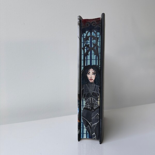 The Serpent and the Wings of Night | Crowns of Nyaxia | Nightborn | Carissa Broadbent | Painted Fore Edge | Collectors Edition