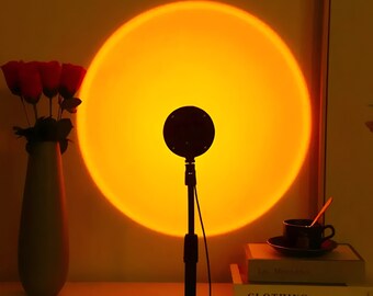 Golden Hour Sunset Projection Lamp, Portable Sunset Night Lamp, Sunset Photography Light, Mood Light, USB Sunset Mood Lamp, Photoshoot Lamp