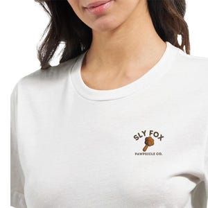 Sly Fox Pawpsicle Co. Disney Zootopia Nick Wilde Premium Unisex Crewneck T-shirt Bella Canvas 3001 immagine 3