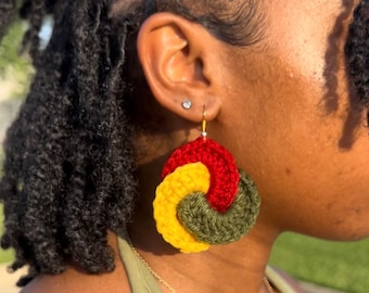 Pendientes de crochet tricolor