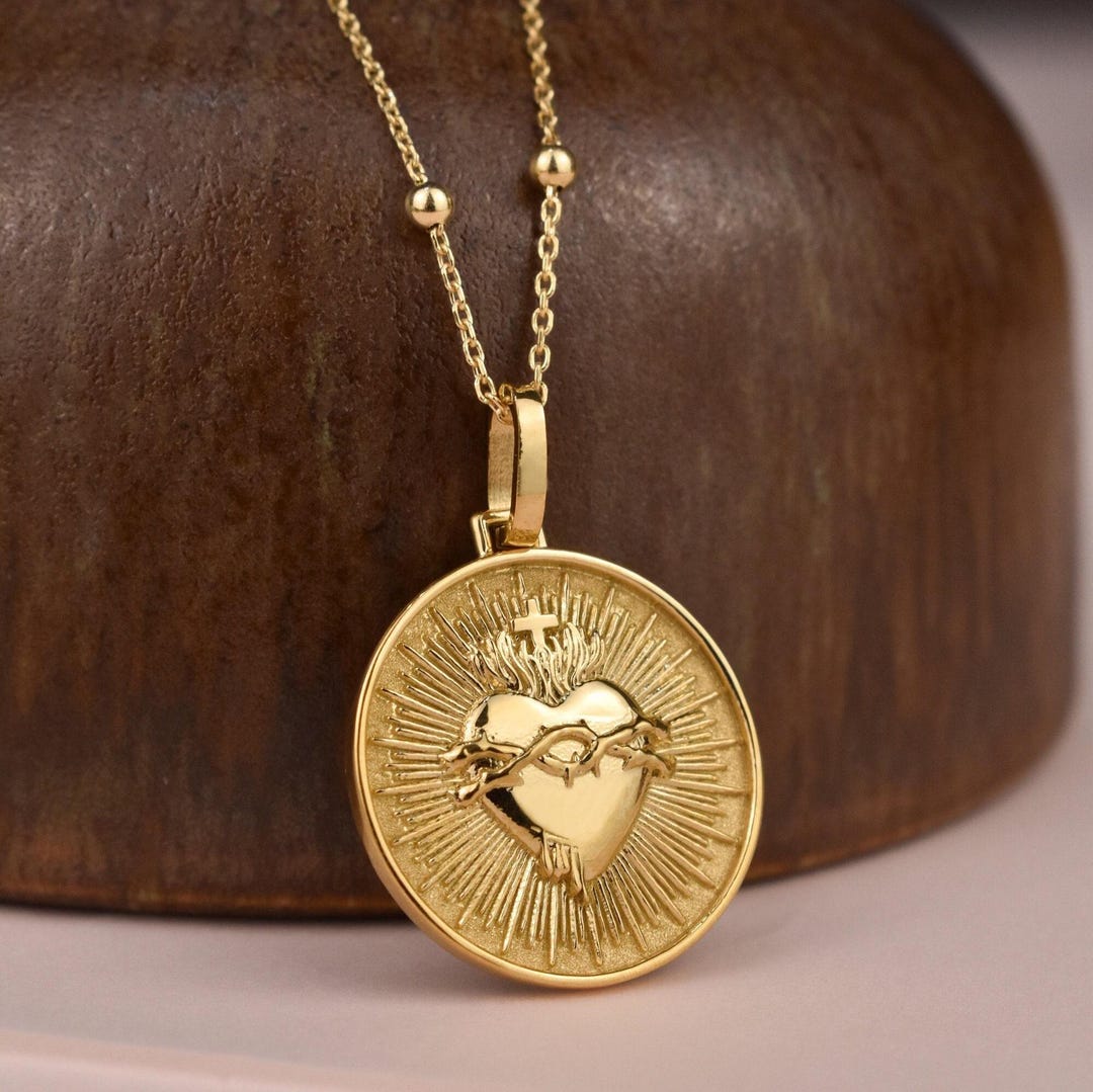 14K Real Solid Gold Sacred Heart of Jesus Necklace, Jesus Necklaces for ...
