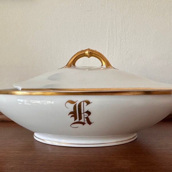 Antique Haviland COVERED OVAL BOWL, monogram white w/gilded gold trim/vegetable/soup/rice/side dish bowl with two handles////Broken Lid