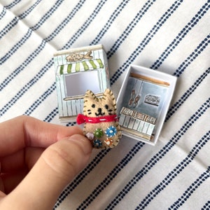 Custom Made Mini Matchbox Pop Up Dollouse - Matchbox Gift - Miniature House  -Cat Doll - Pocket Pet - Handmade - Papercraft - Desk Accessory