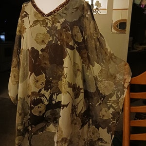 Tunic/Poncho-Brown/Gray/Blue/Gold Floral pattern with Brown Sequined V-Collar with Matching Brown Shell-Size 2X