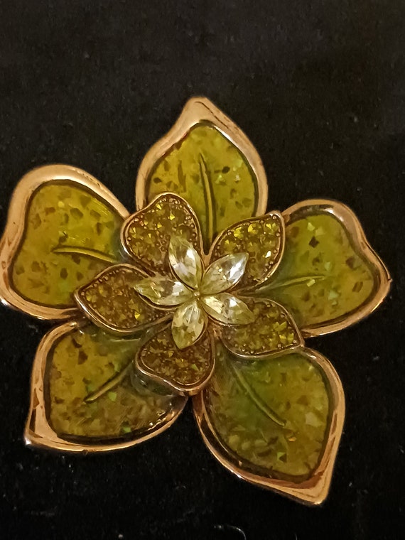 Monet Retro Gold and Green Enamel Flower Brooch w… - image 3