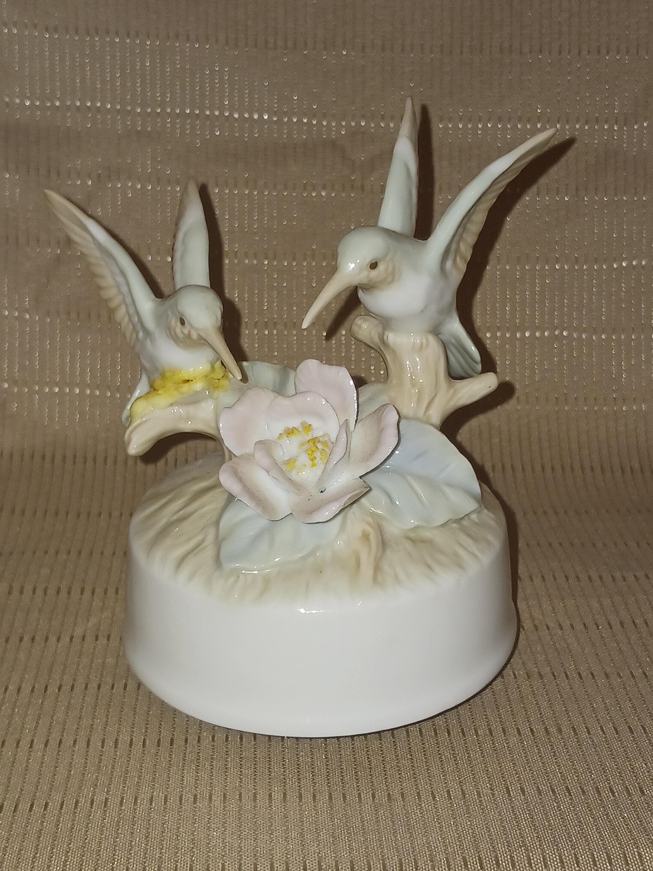 Hummingbird music box - Etsy 日本