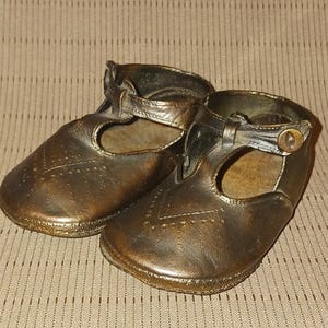 Bronze Dipped Baby Shoes