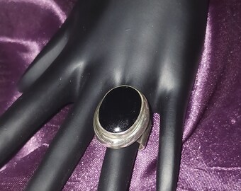 Silver Ring with Onyx Mexican Sterling .925 Size 6