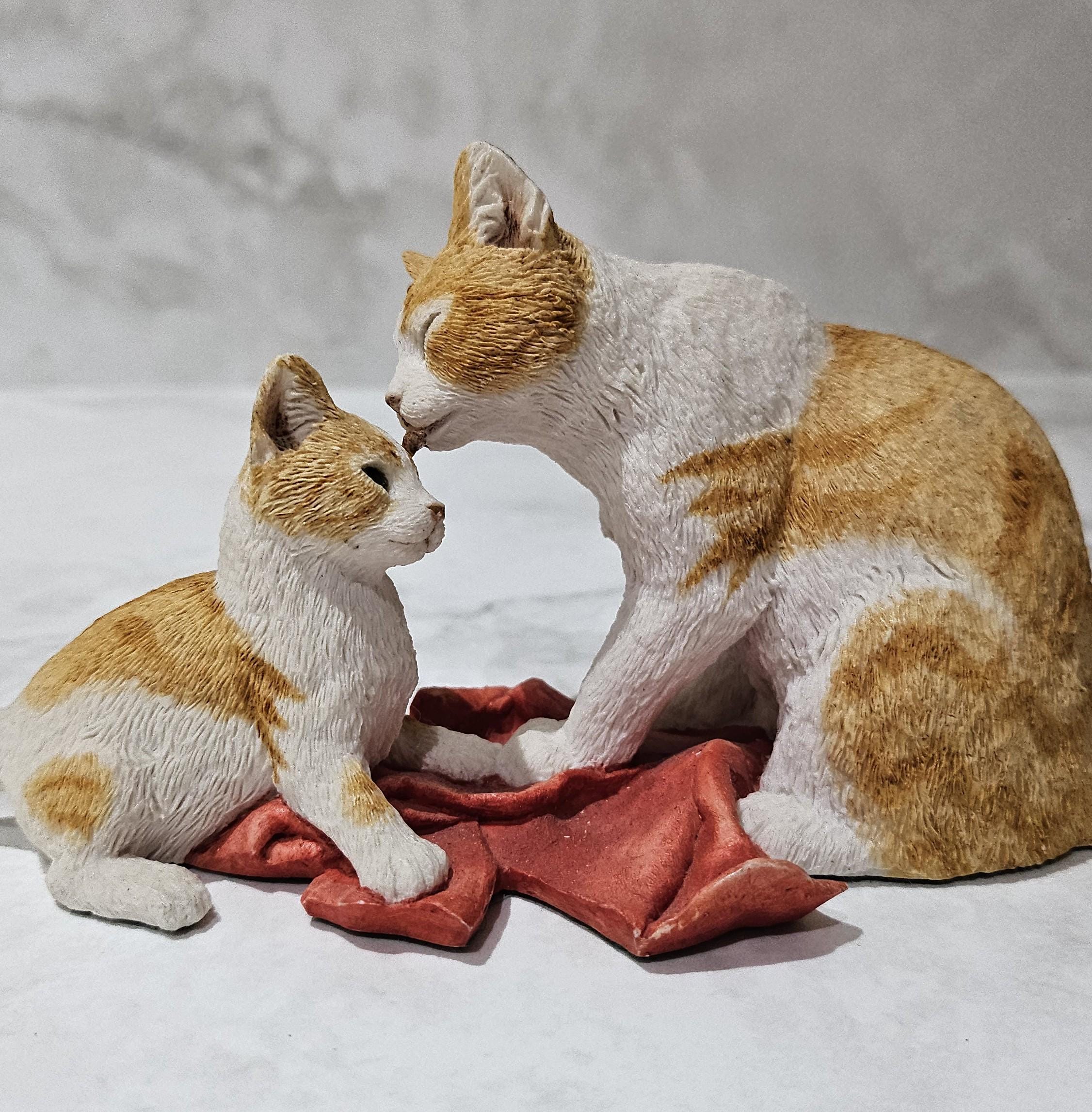 英国 Sherratt & Simpson シェラット＆シンプソン うたた寝中の白黒ウサギの置物　うさぎ　フィギュリン Sherratt \u0026 Simpson シェラット\u0026シンプソン 犬と猫 英国製 シェラット