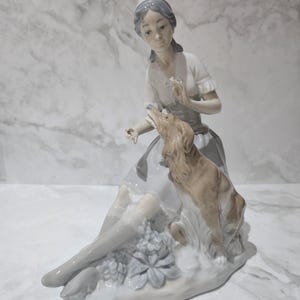 Nao Lladro Girl with Dog | Salvador Furio | 135G/M | Retired Large Figurine
