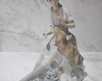 リヤドロ Lladro Nao by Lladro Girl Yawning Vintage NAO/Lladro 