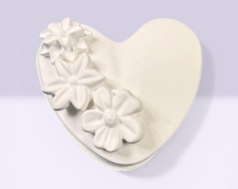Heart Keepsake Box Jewelry Holder Floral Lid.  Handcrafted Eco Resin White