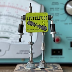 Handcrafted Decor, Unique Robot Sculpture, Vintage Industrial Gift, Handmade Mechanical Robot Figurine, Home Office Office Decor