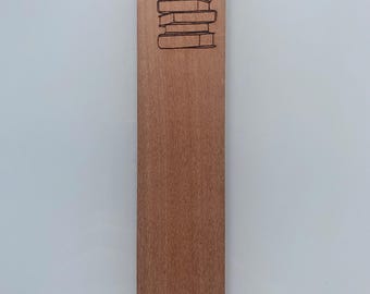 Marcapáginas de arce grabado con láser, diseño de pila de libros