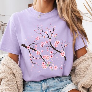 Comfort Colors® Vintage körsbärsblomsskjorta, japanskt körsbär, sakura-skjorta, körsbärsblomsälskare-skjorta, körsbärsblomssäsong, present till henne bild 8