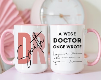 Mug à café personnalisé médecin, tasse à café médecin personnalisée, cadeaux futur médecin, tasse à café médecin, cadeaux de remise des diplômes de médecin