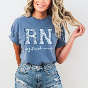 Comfort Colors® Registered Nurse Shirt, RN Graduation, Blue Toile RN T-Shirt, Nurse Gift, Retro Nursing Apparel, RN Student Internship