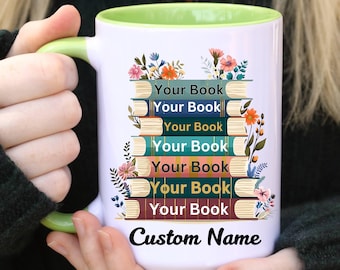 Taza personalizada con diseño floral de libros, taza de café con temática de estantería, título y nombre personalizados, regalo para bibliotecario, amante de los libros.