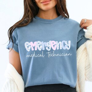 Comfort Colors® EMT-shirt, blauw toile shirt voor medisch technicus, afgestudeerd paramedicus, ems-shirt, EMT-cadeaus, shirt eerstehulpverlener