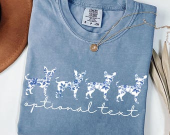 Camisa floral para chihuahua Comfort Colors®, camiseta chinoiserie para mamá de perro, camiseta azul toile para chihuahua, regalo para dueños de chihuahuas, camisa para perro salchicha