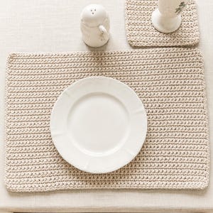 Crochet Placemat Set with Coasters, French Provence Table Set, Beige Crochet Placemats, Handmade Table Decor, Elegant Dining Set