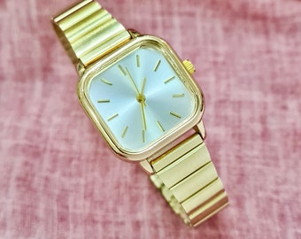 Woman Wrist Watch, Gold Color, Minimal Design, White Dial, Daily Usage Watch, Easy Adjustable Band, Square Design Watch, Stick Indexes