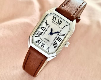 Reloj de pulsera para mujer, color plateado, esfera con números romanos, esfera blanca, diseño octogonal, diseño elegante, regalo para el Día de la Madre.