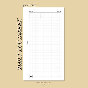 Könnte beinhalten: Ein druckbarer Tageslog-Einsatz mit einem Rastermuster. Der Einsatz ist für einen persönlichen Planer im Format 9,5 cm x 17,1 cm konzipiert. Der Text "pip + pulp" und "PP01." ist unten auf der Seite gedruckt.