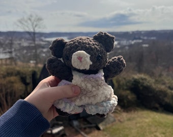 Aanpasbare teddybeer in overall