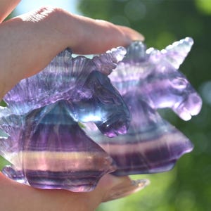 2&quot; Natural rainbow Fluorite unicorn, Quartz Crystal Carved ,Crystal Heal Reiki,Home decoration,Crystal Sculpture,Mineral,Crystal Gifts