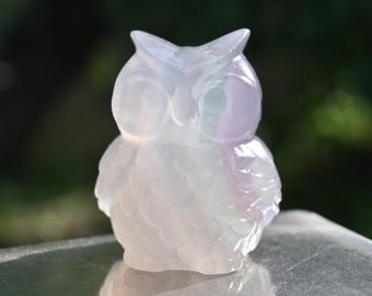 18 mm以上の天然蛍石フクロウ彫刻、クリスタルフクロウ装飾、フクロウ