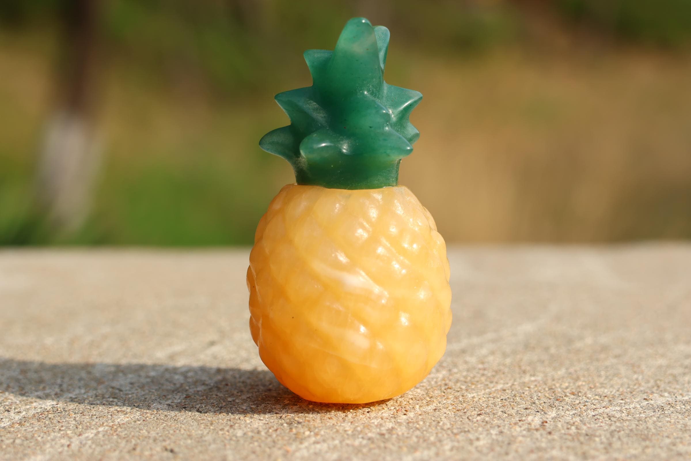 Pineapple statue - Etsy 日本