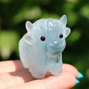1.6&quot; Natural blue cat eye Highland Cow ,Quartz Crystal Carved ,Crystal Heal Reiki,Home decoration,Crystal Sculpture,Mineral,Crystal Gifts