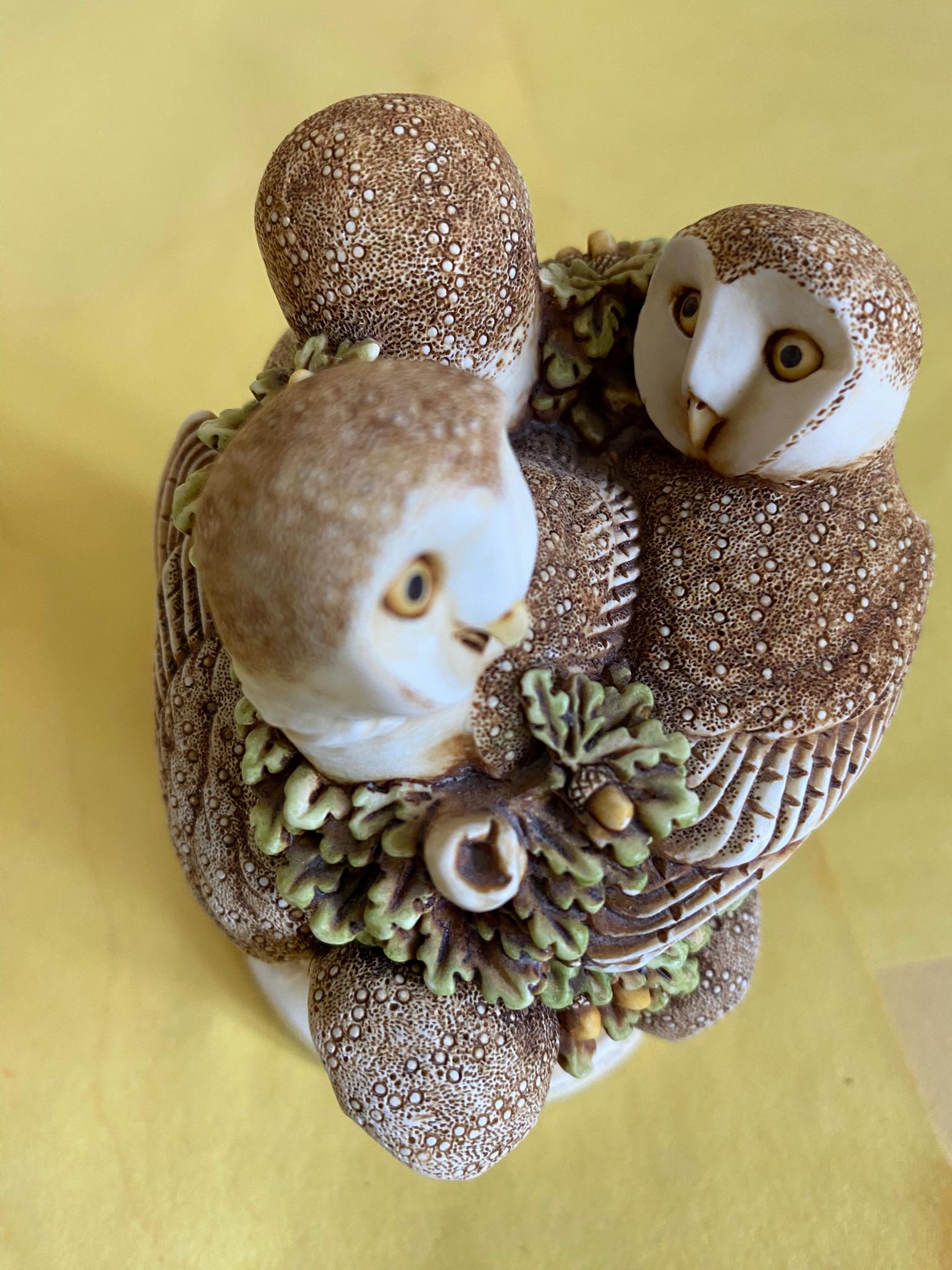 置物 Harmony Kingdom Frogberry Ivory Harmony Kingdom Toads Frogs Rather Large Huddle, Treasure