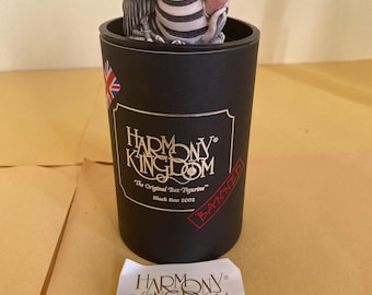 Figura de Harmony Kingdom: Bum Wrapped (Firmada)