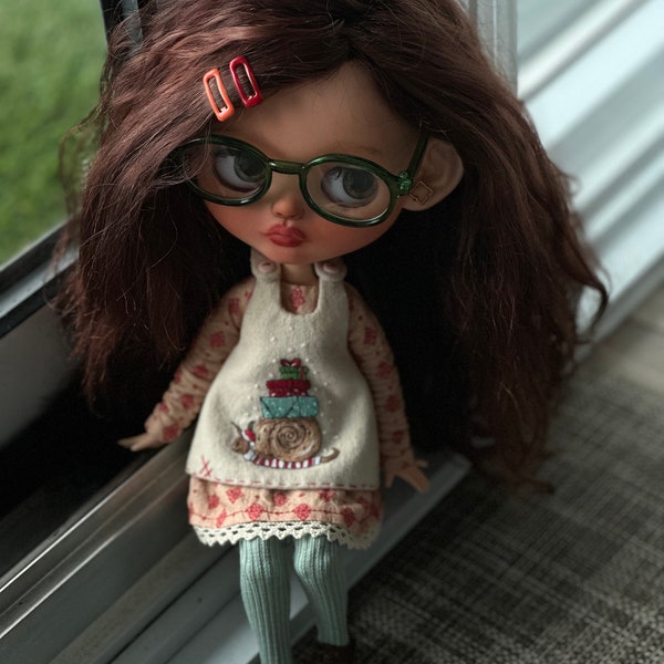 Custom OOAK Blythe doll (natural mohair)