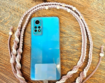 Macrame mobile phone chain adjustable in length with insert for mobile phone case