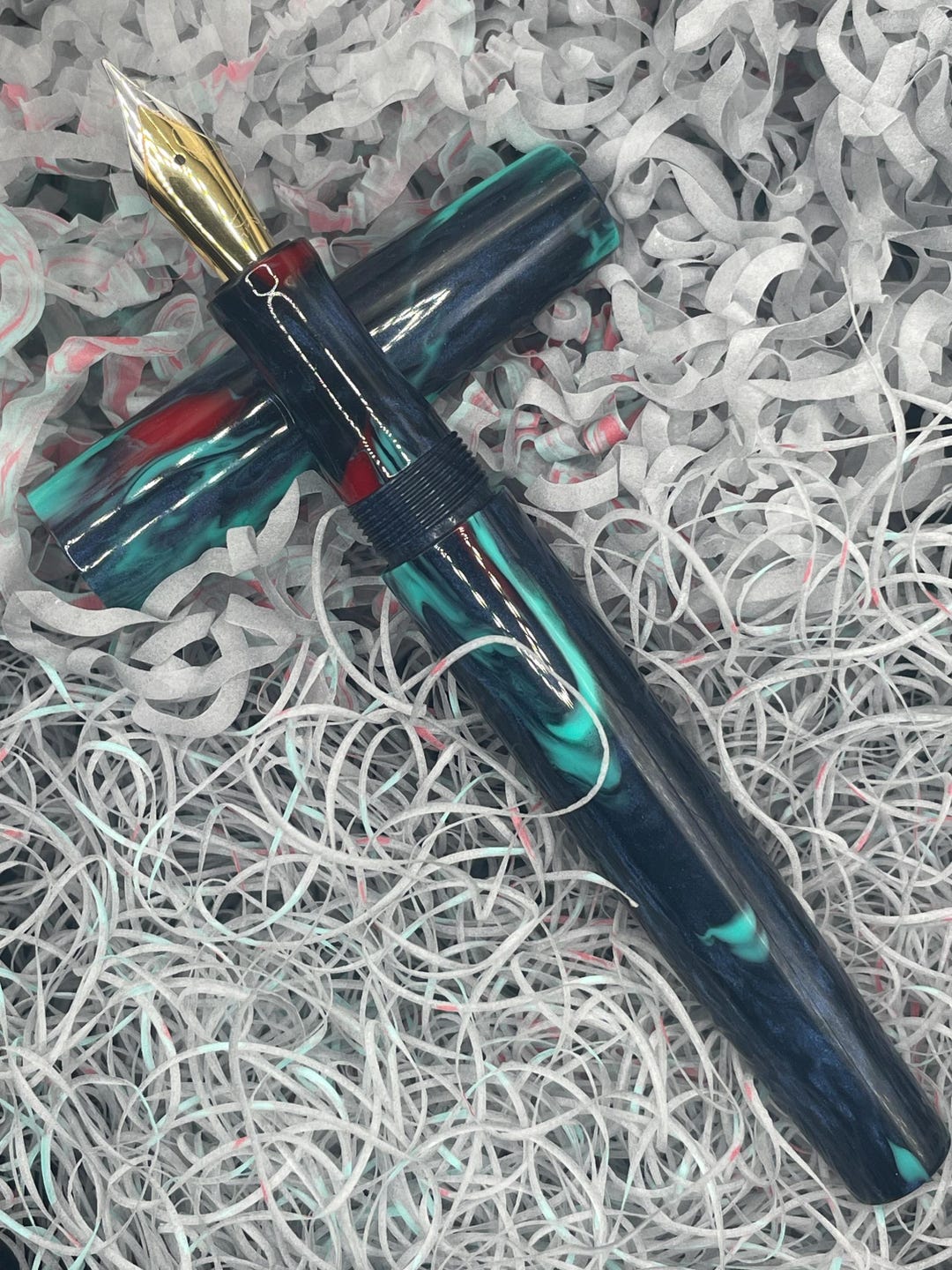 Custom Fountain Pen in “kraken” - Etsy