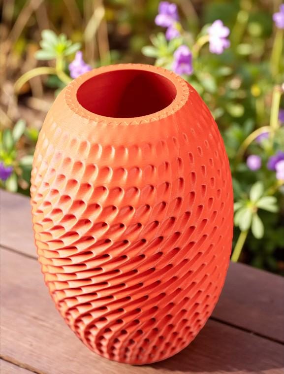 渦巻き模様の花瓶：モダンなインテリア - Etsy 日本