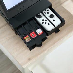 Retro Computer Nintendo Switch Dock: Gaming Console Display & Organizer image 5