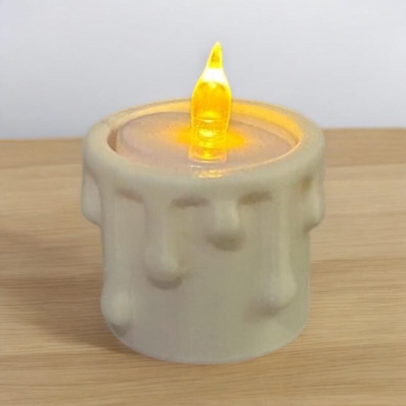Flickering Tea Light Candle Set: Cozy Ambient Lighting image 3