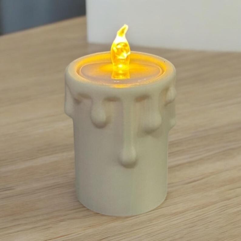 Flickering Tea Light Candle Set: Cozy Ambient Lighting image 4